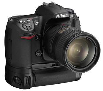 Nikon D300 body with grip